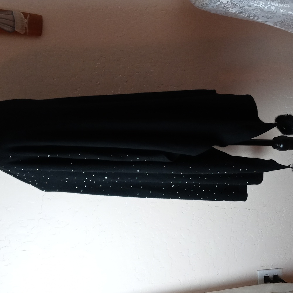 Ivonne Black Sweater Poncho with Pom-Pom Details - Picture 3 of 6